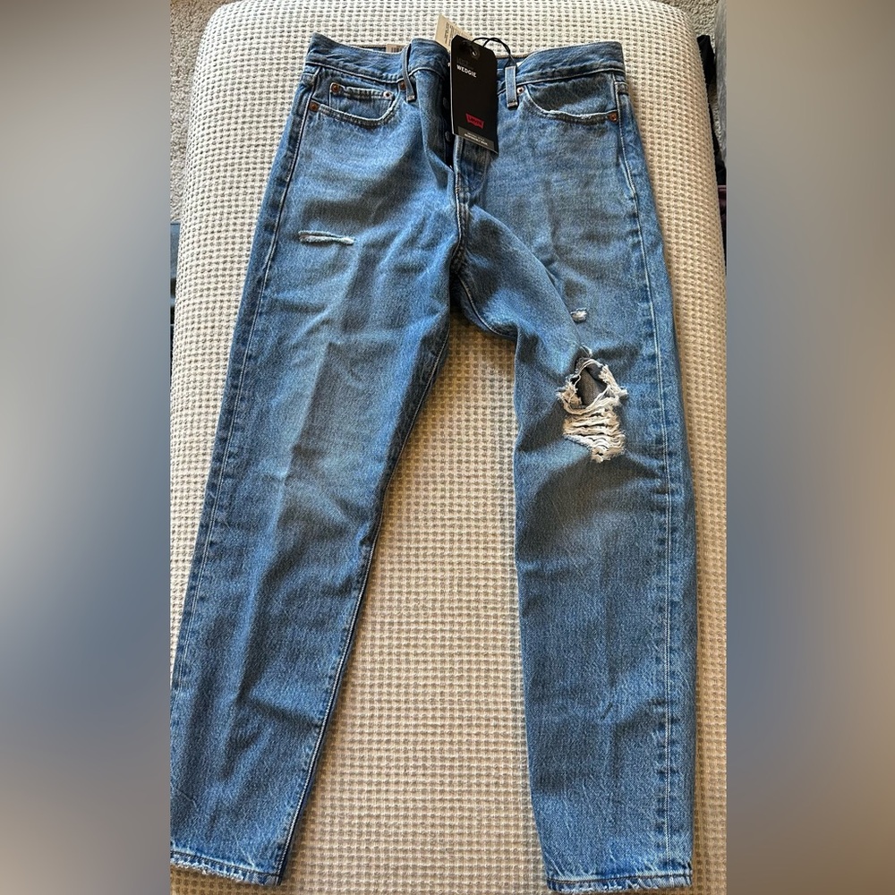 NWT Levi’s premium wedgie jeans